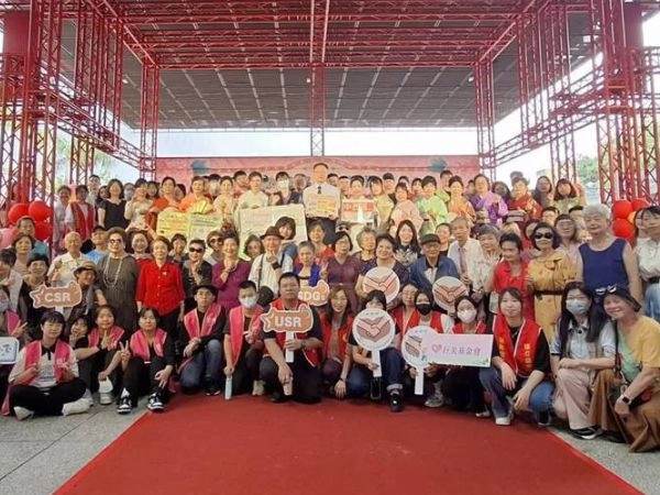 巨美慈善基金會樂齡時裝秀